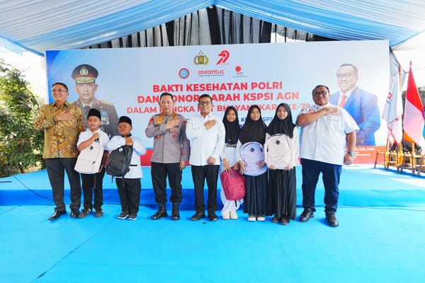 Dukung Kesejahteraan Buruh Kapolri Turut Serta dalam Aksi Kemanusiaan KSPSI
