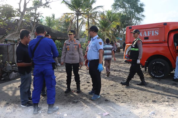 Tim SAR Gabungan Selamatkan 27 Penumpang KMP Tunu Pratama Jaya yang Tenggelam di Selat Bali