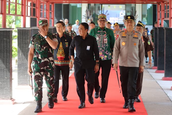 Kapolda Kalteng Sambut Komisi I DPR RI, Perkuat Sinergi di Palangka Raya