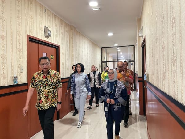 Peduli Anak Korban, Polri dan KemenPPPA Tinjau Pemulihan di RS Polri
