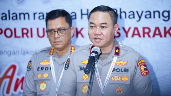 Meriahkan Hari Bhayangkara ke-79, Polri Gelar Wayang Kulit Bersama 4 Dalang Ternama