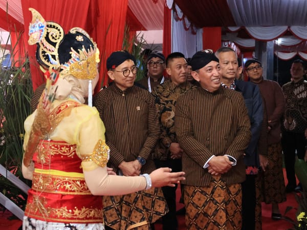 Rayakan Hari Bhayangkara ke-79, Polri Hadirkan 4 Dalang di Pagelaran Wayang Kulit