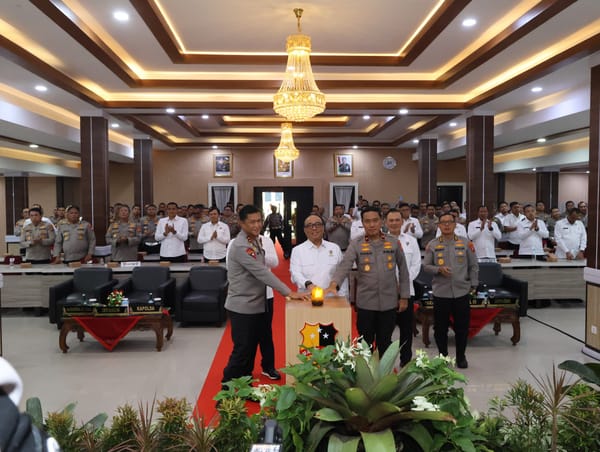 Sinergi Wujudkan Asta Cita, Irwasum Polri Resmikan Groundbreaking Dapur SPPG MBG di Polda Kalteng