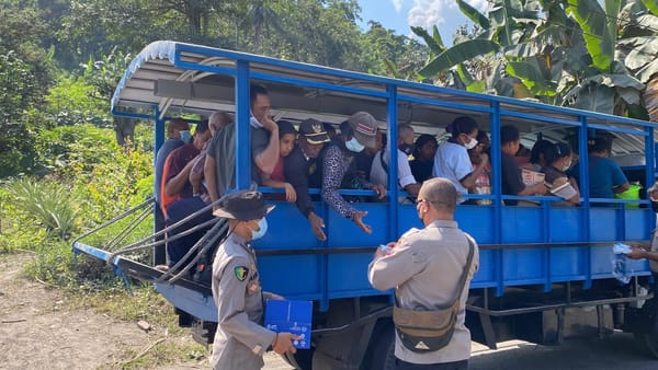 Tim Medis Polda NTT Siaga Penuh Hadapi Erupsi Gunung Lewotobi