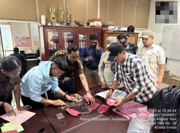 Satgas Damai Cartenz Lanjutkan Proses Hukum Tahap II Terhadap Dua Oknum Jual-Beli Amunisi