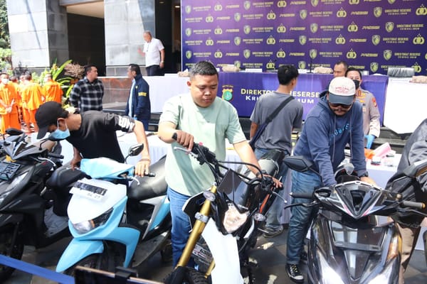 Polda Metro Kembalikan Motor Curian ke Warga, Tegaskan Komitmen Keamanan