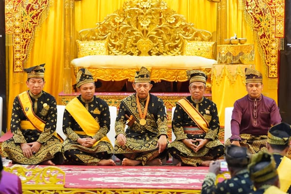 Kapolri Dianugerahi Gelar Adat Ingatan Budi: Bentuk Penghargaan Luhur dari LAM Riau
