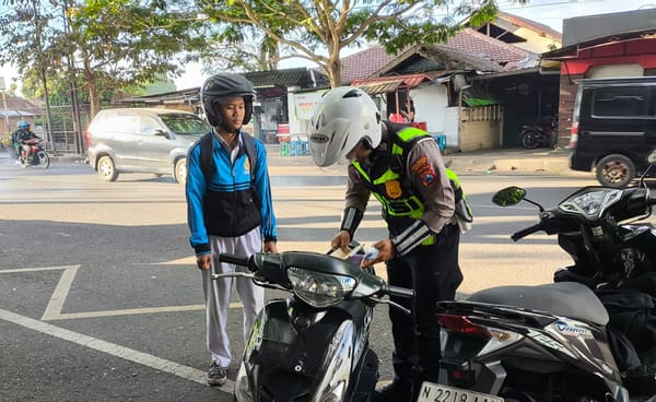 Satlantas Malang Kota Fokuskan Kesadaran Pengendara di Hari Kedua Operasi Patuh