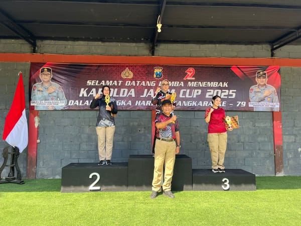 Kapolda Jatim Cup 2025: Aiptu Irma Andahwati Buktikan Kemampuan di Bidang Menembak
