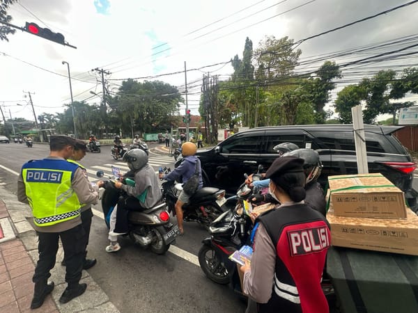 Subsatgas Binluh Himbau Masyarakat Pentingnya Keselamatan Berkendara