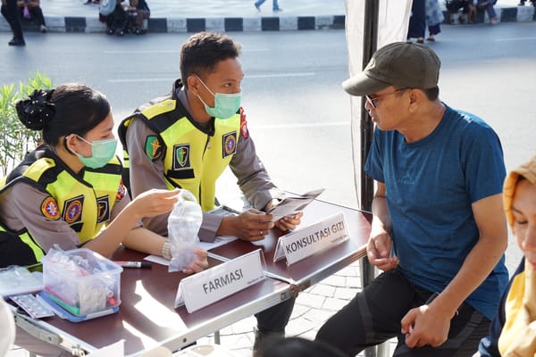 Gelar Layanan Kesehatan Gratis, Rumkit Bhayangkara Edukasi Warga di CFD Palangka Raya