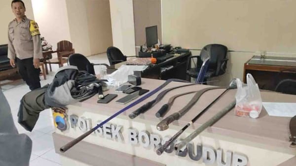 Polisi Bubarkan Remaja di Magelang Diduga Hendak Tawuran, Celurit Diamankan