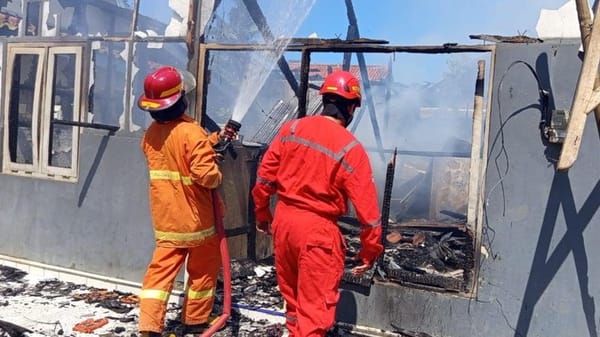Tragis! Kompor Meledak Saat Persiapan Selamatan, Rumah di Cilacap Hangus