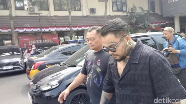 Usai 2 Jam Diperiksa, Ini Klarifikasi King Abdi di Kantor Polisi