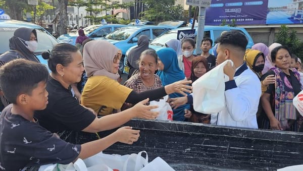 HUT Bhayangkara, Polda Jateng Bagikan Sembako dan Beras Gratis untuk Masyarakat