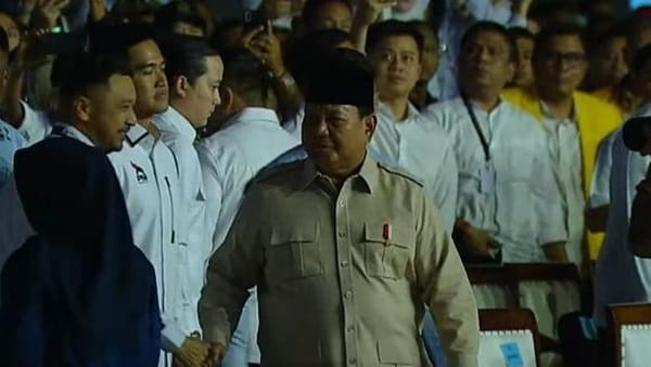 Prabowo‑Gibran Hadiri Penutupan Kongres PSI di Solo, Disambut Antusias Ribuan Kader