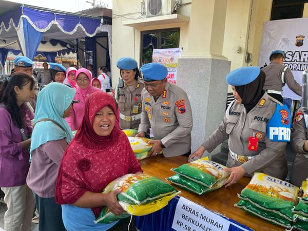 Polda Jateng Gelar Gerakan Pangan Murah di Karanganyar untuk Bantu Warga