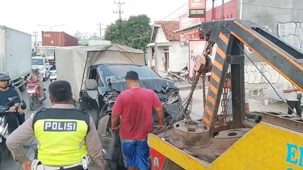 Rem Truk Tronton Macet, Sebabkan Tabrakan Beruntun di Pantura Brebes
