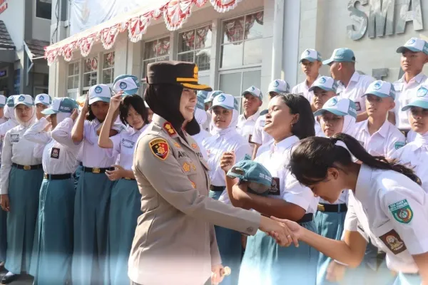 Kapolres Magelang Kota Sampaikan Motivasi dan Imbauan Kamtibmas di SMAN 1 Kota Magelang