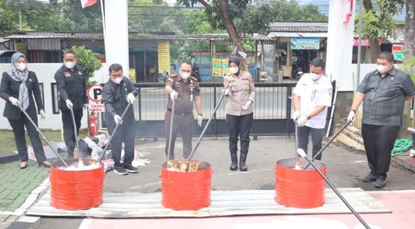 53 Barang Bukti Perkara di Kabupaten Semarang Dimusnahkan