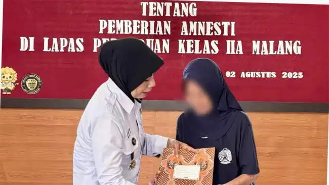 Tangis Haru WBP Lansia Kota Malang saat Terima Amnesti di Momen Kemerdekaan