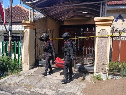 Kejadian Heboh di Malang: Tim Gegana Evakuasi Benda Mirip Granat di Tengah Pemukiman