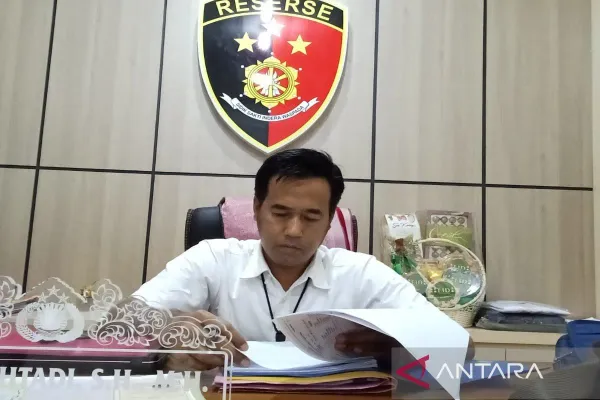 Polres Jepara Amankan 122 Botol Miras Berbagai Merek dalam Razia Pekat
