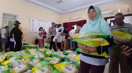 Bantu Stabilisasi Harga, Polsek Ungaran Gelar Pasar Murah Jual Beras Rp58 Ribu