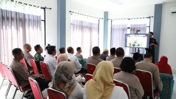 Tanam Jagung Serentak, Polresta Malang Kota Ajak Santri Ponpes Bangun Kemandirian Pangan