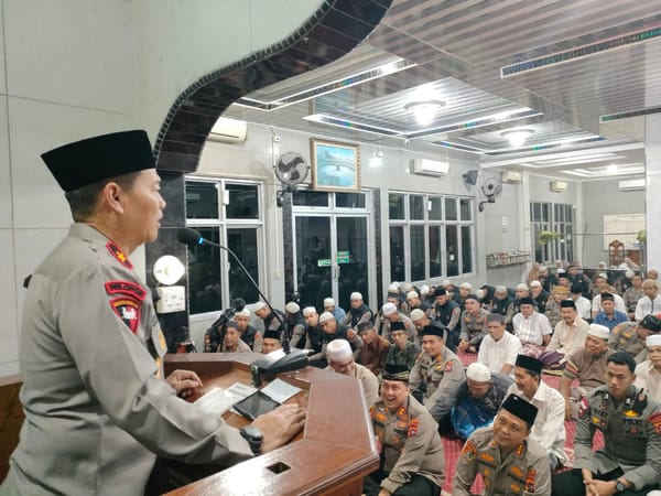 Gerakan Subuh Berjamaah, Wakapolda Sumbar Tunjukkan Kepedulian Polri