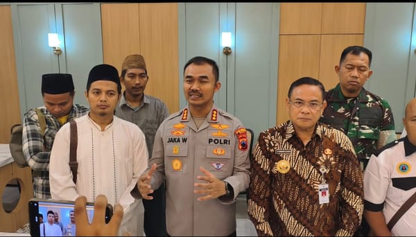 Temui Korlap, Bupati Pati Putuskan Pembatalan PBB-P2 250% dan Atur Jam Operasional Sekolah