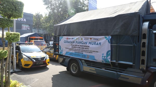 Harga Stabil, Perut Aman: Kapolresta Malang Kota Salurkan Beras SPHP