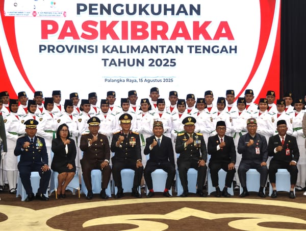 Semarak HUT RI ke-80, Kapolda Kalteng Dukung Pengukuhan Paskibraka di Kantor Gubernur