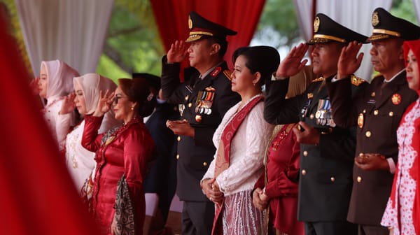 Peringati HUT RI Ke-80, Kapolda Kalteng Ikut Upacara di Kantor Gubernur Kalimantan Tengah
