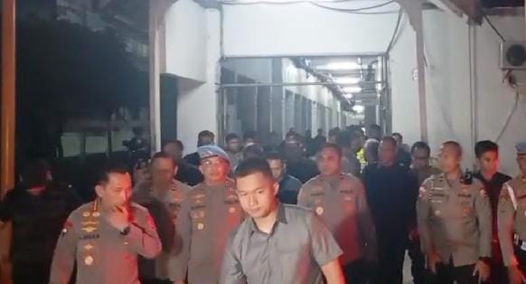 Kapolri Tiba di RSCM, Temui Keluarga Korban Ojol yang Tewas Dilindas Rantis Brimob