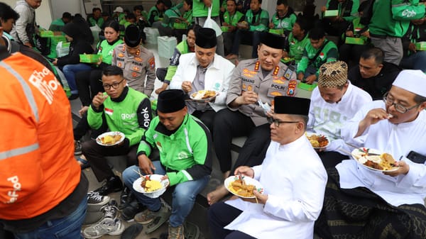 Sholat Ghoib Digelar di Malang, Kapolresta Nanang Komitmen Tuntaskan Kasus Affan Kurniawan