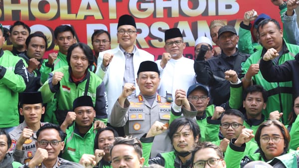 Polresta Malang dan Ulama Gelar Sholat Ghoib, Kapolresta Nanang Janji Transparansi Hukum