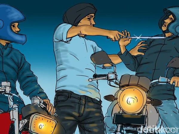 Brutal! Wartawan Dibacok dan Ditendang hingga Terjatuh dari Motor di Grobogan