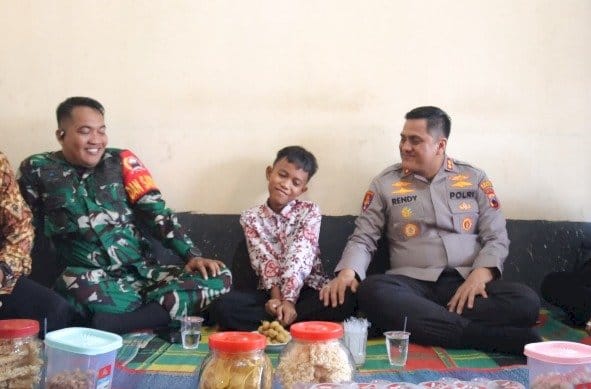 Kapolres Kunjungi Anak Korban Pembunuhan di Warung Pring, Beri Dukungan dan Trauma Healing
