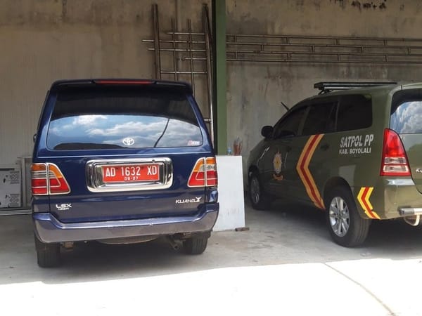 Viral! Mobil Dinas Satpol PP Boyolali Ugal-Ugalan, Nyaris Tabrak Bocah
