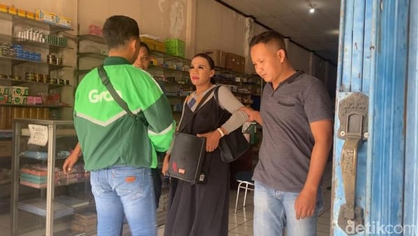 Satpol PP Banjarnegara Amankan Pengamen Waria yang Meresahkan Warga