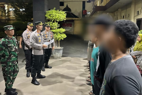 21 Terduga Pelaku Perusakan dan Penjarahan Gedung DPRD Kota Tegal Ditangkap Polisi