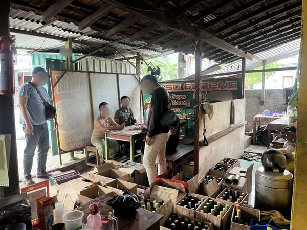 Lebih dari 500 Botol Miras Disita dari Warung dan Angkringan di Kudus