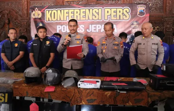 Polres Jepara Tangkap Pelaku Kerusuhan Pasca Aksi Damai, Barang Bukti Diamankan