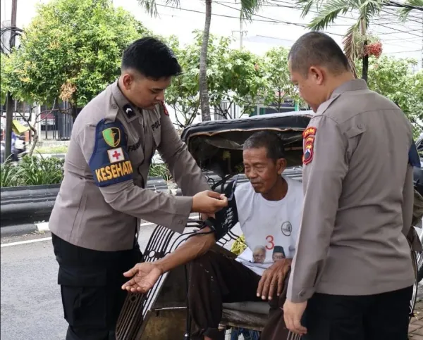 Biddokkes Polda Jateng Hadirkan Ambulans Motor untuk Patroli Kesehatan
