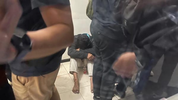 Warga Amankan Pemuda Pembawa Molotov di Sekitar Balai Kota Malang