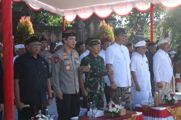 Kapolda Bali Hadiri Apel Gelar Agung Pecalang, Tegaskan Komitmen Jaga Keamanan Bali
