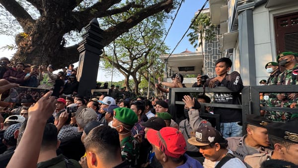 Pengamanan Maksimal, Demo Singkat di Malang Berlangsung Aman