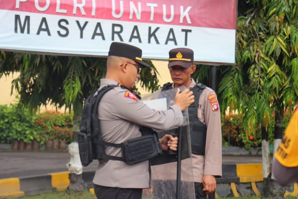 Polres Kobar Gelar Apel Pasukan OPS Aman Nusa Telabang I Tahun 2025