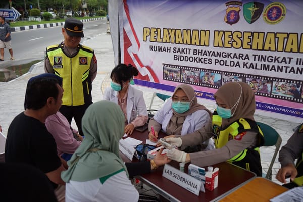 Rumkit Bhayangkara Polda Kalteng Meriahkan CFD, Edukasi Warga Soal Pentingnya Kesehatan